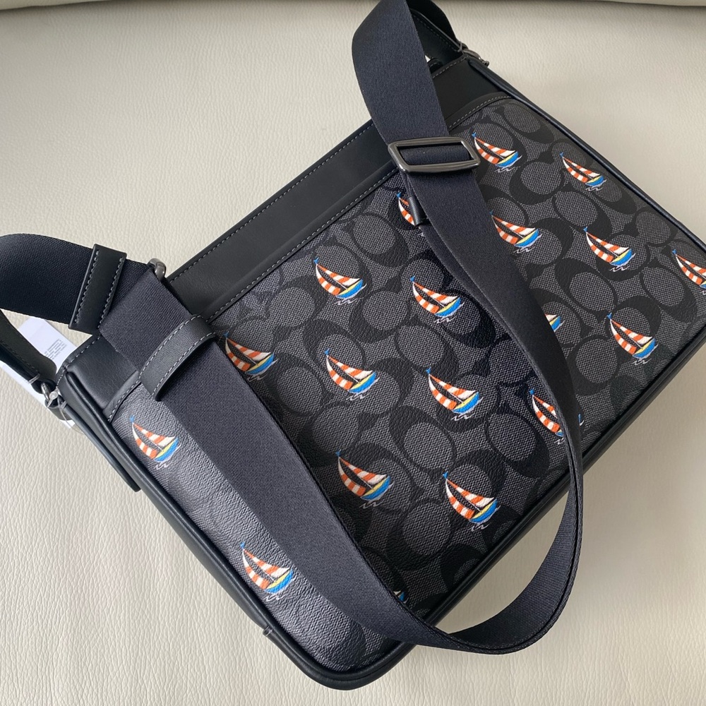 Coach Messenger laptop bag In Signature Canvas with Sailboat accents